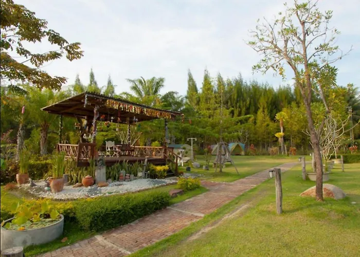 รีสอร์ท Lumphachi Lakehill 3*