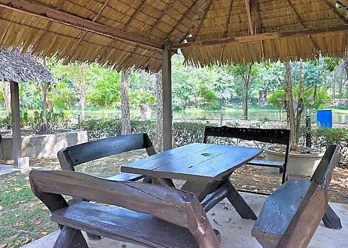 Lumphachi Lakehill 3* Na Khun Saen